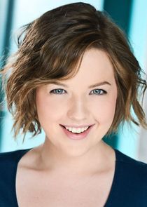 Photo of Aislinn Paul, who plays Alexa Ammon